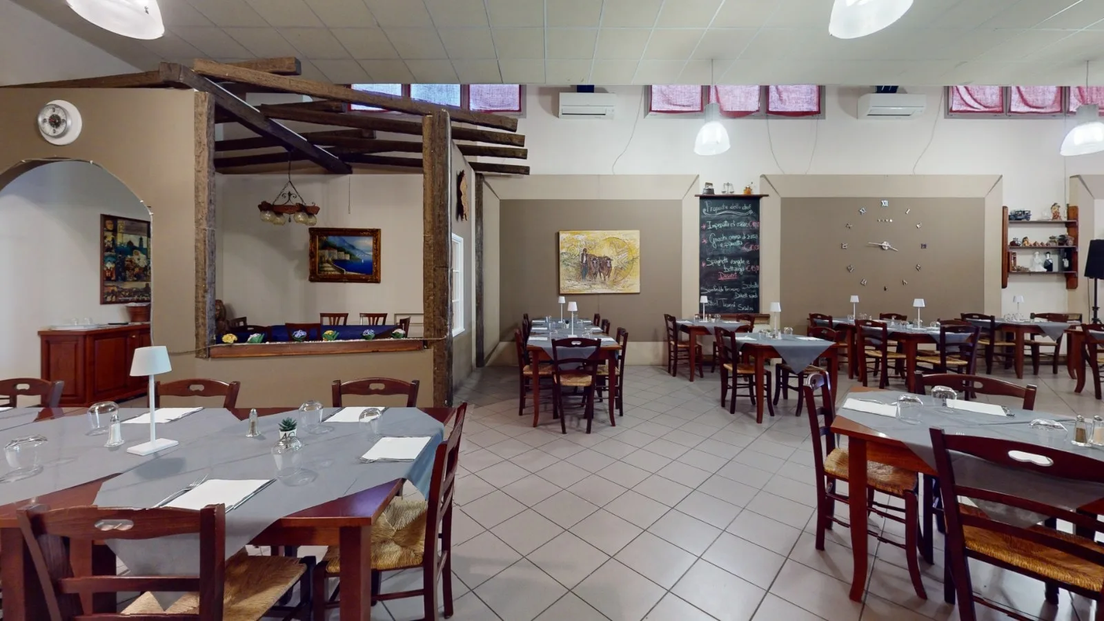 Ristobar Pizzeria Cala Luna Dining Room 4