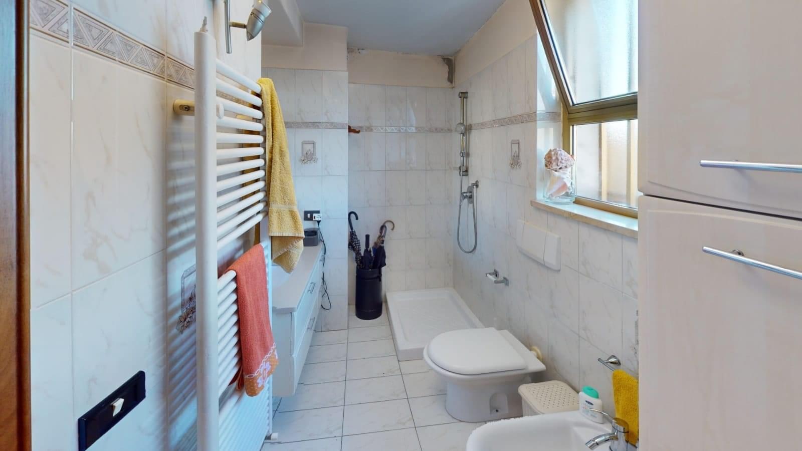 Appartamento Almenno San Salvatore 5 Appartamento Via Vignola 14 Bathroom 2